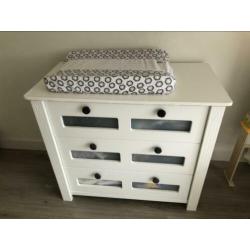 Witte kast + commode