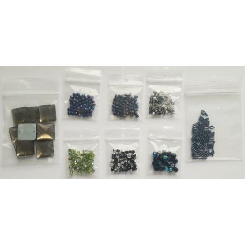 Kralen & div. materialen om zelf sieraden te maken
