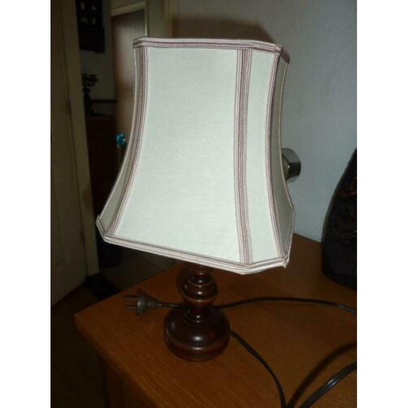 brocant tafel lampje schemerlampje