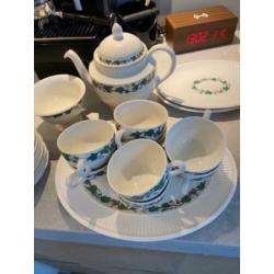 wedgewood met groen blaadje