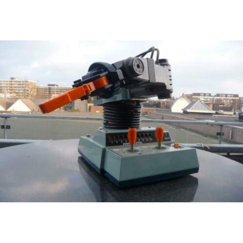 Robot: armatron