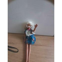 Prachtige barbie pop te koop ?