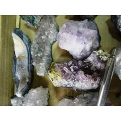 27 Amethist clusters