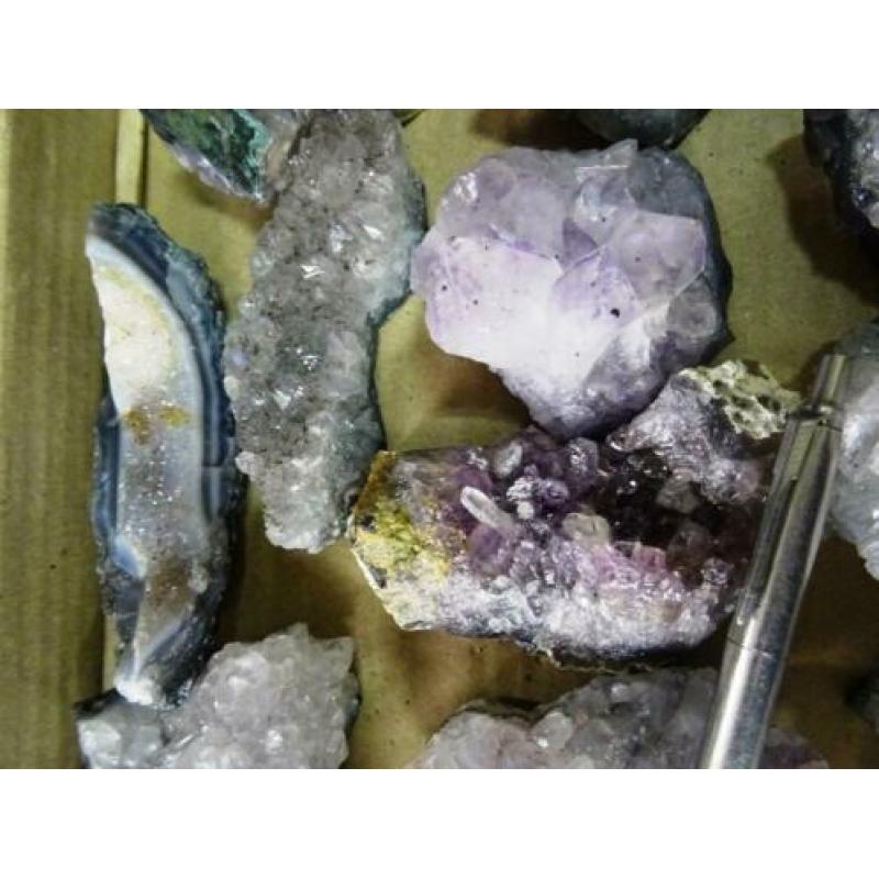 27 Amethist clusters
