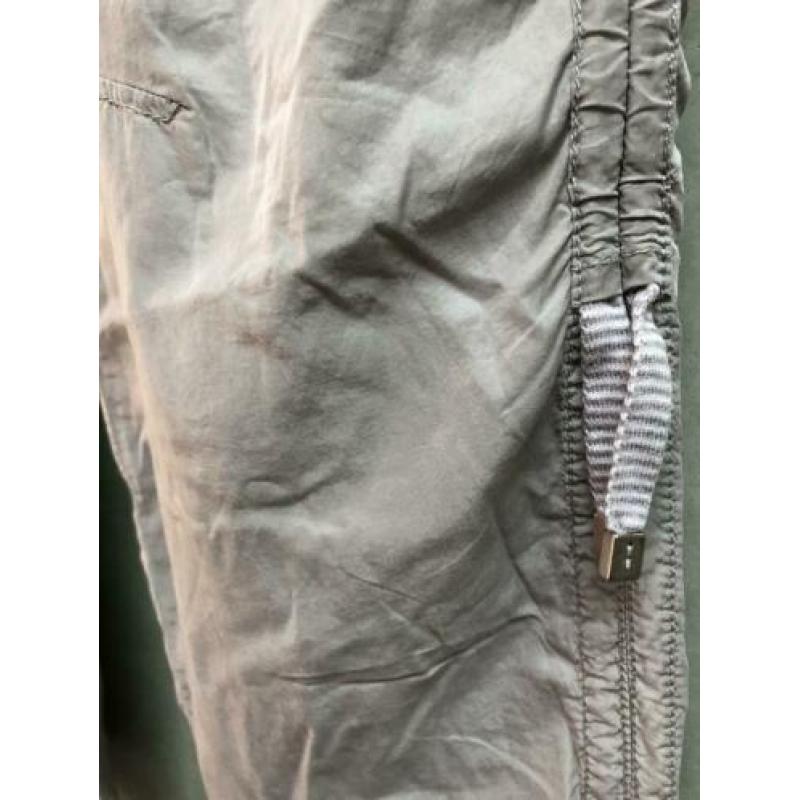 Marc Cain sports grijze broek maat 4