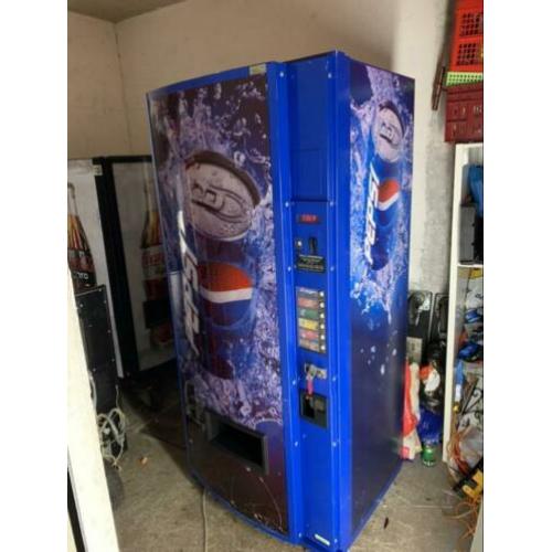 Pepsi,coca cola blikjes automaat frisdrank automaat