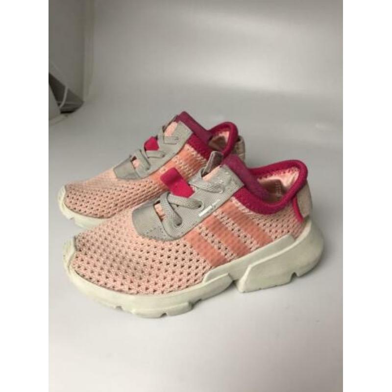 Adidas gympen maat 23
