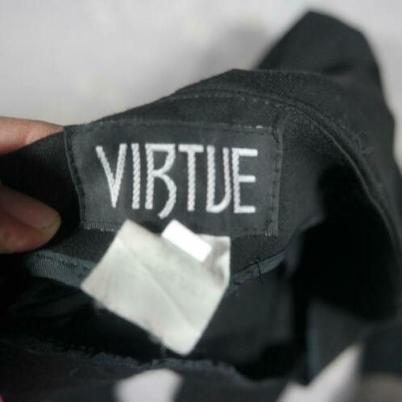 Nette zwarte damesbroek.Mt S.Merk Virtue