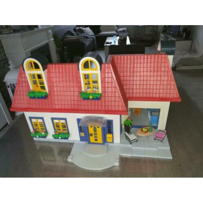 Zeer uitgebreid ingericht woonhuis playmobil veel extra.s