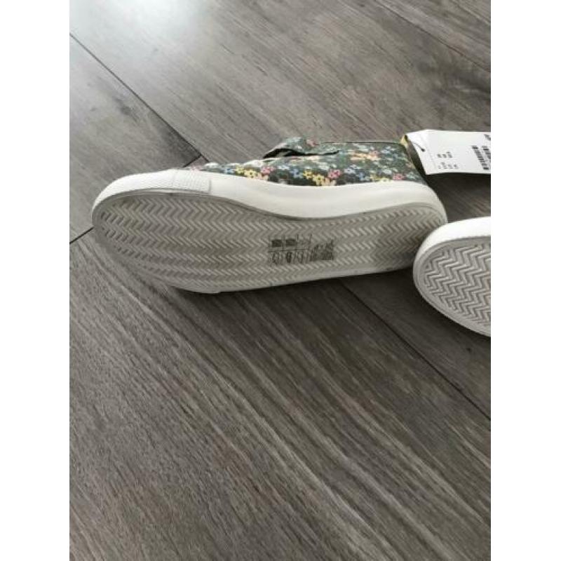 Meisjes schoenen nieuw