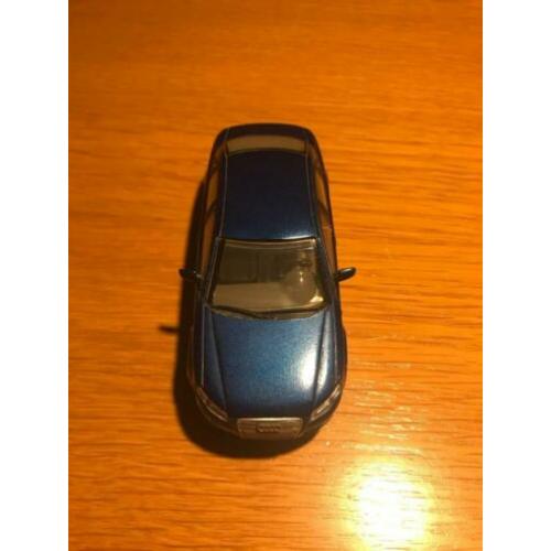 Audi A4 B7 Sedan Blauw 1:43
