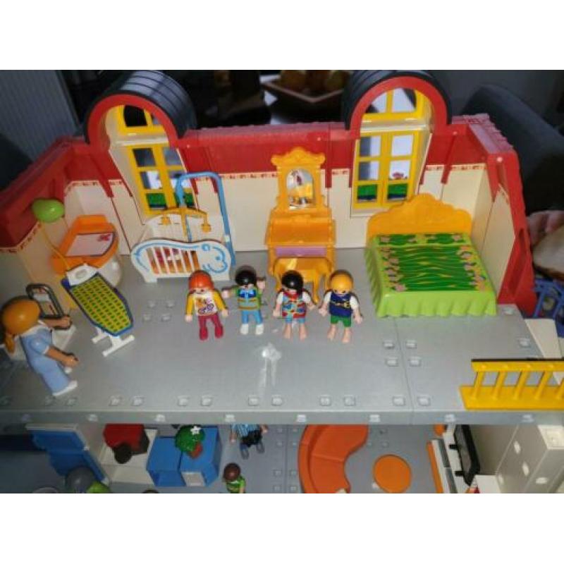 Zeer uitgebreid ingericht woonhuis playmobil veel extra.s