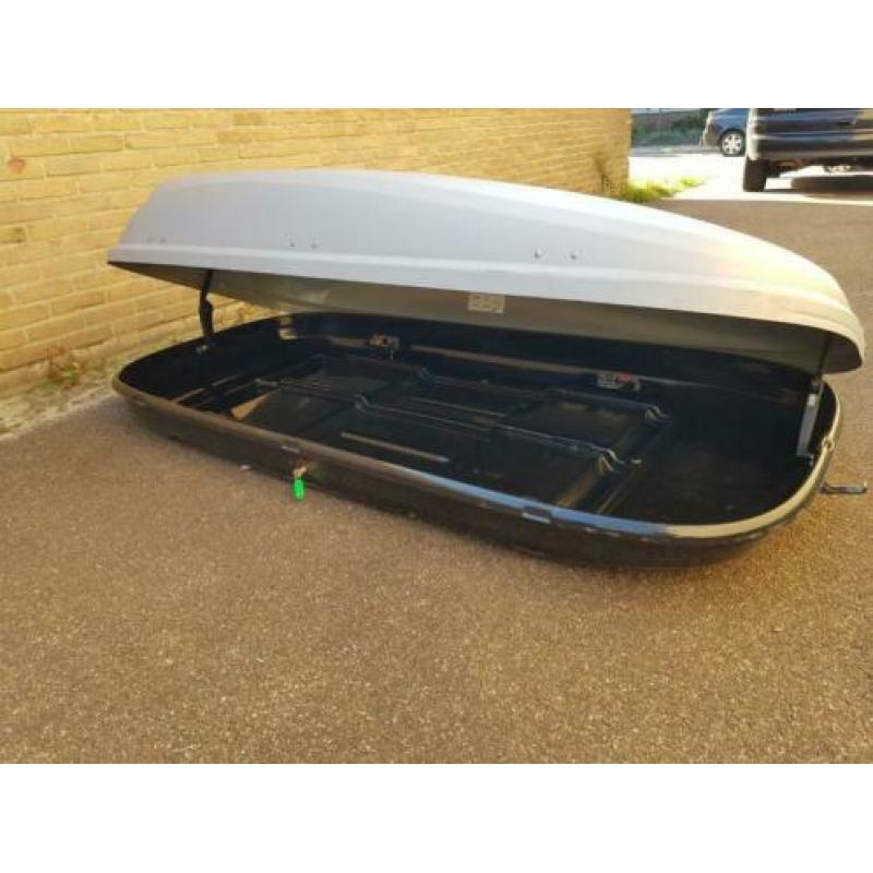 Zeer nette super grote thule 580 liter dakkoffer skibox