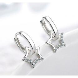 Mooie 925 sterling zilveren creolen met sterren en zirkonen