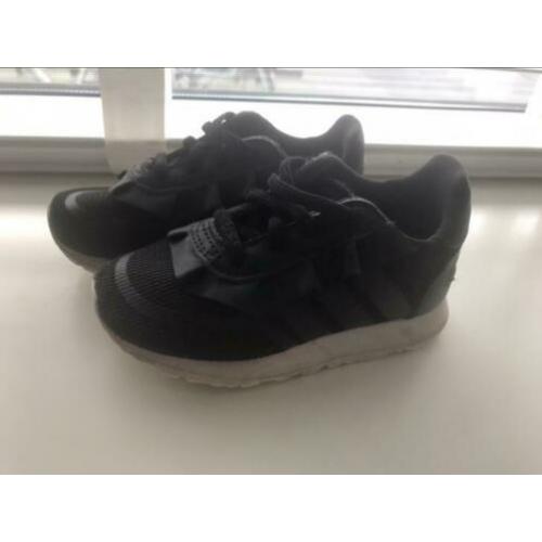 Adidas 23 super leuke meisjes sneakers