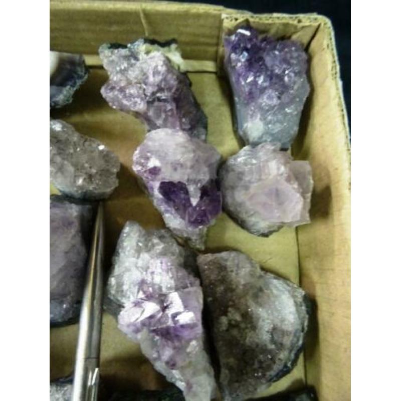 27 Amethist clusters