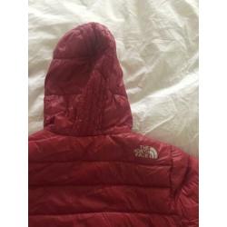 Tussenjas van the North Face maat 140