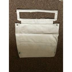 Antieke vintage kinderwagen