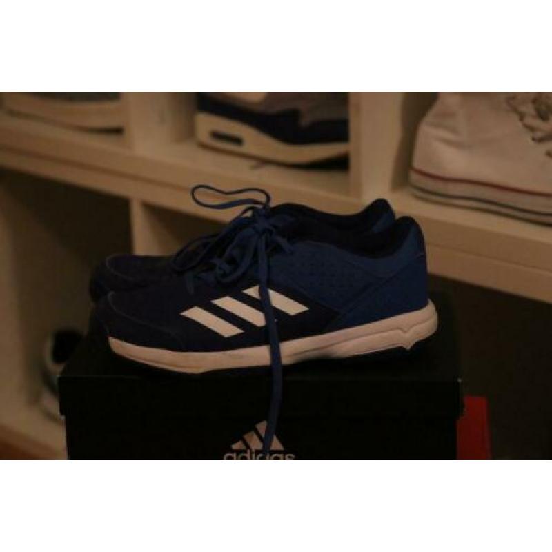 Adidas gym/zaalschoenen maat 36