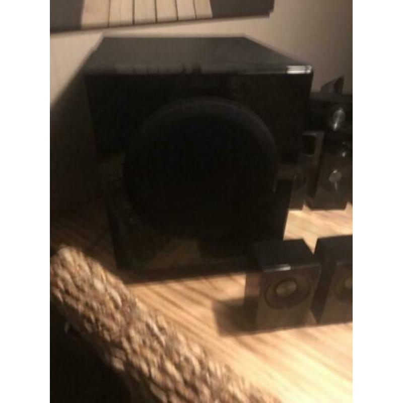 Mooie Samsung 7.1 surround set actief sub zwart glanzend