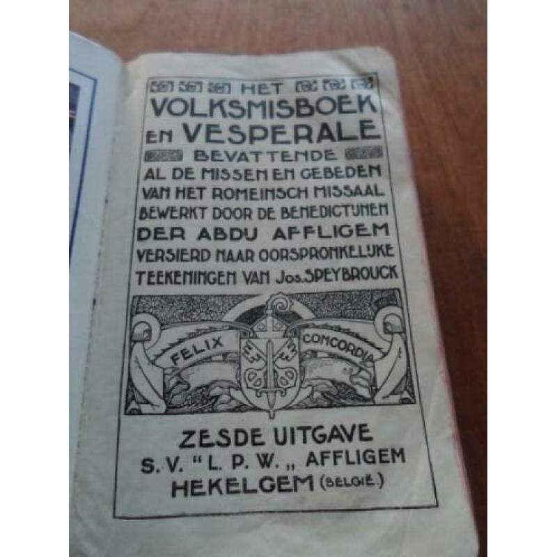 Te koop het Volksmisboek en Vesperale uitgave A.