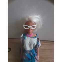 Prachtige barbie pop te koop ?