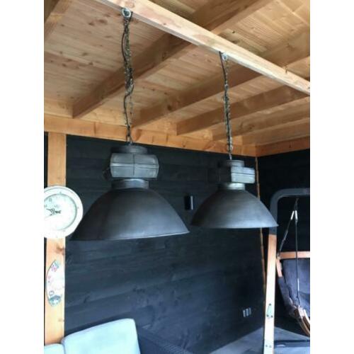 Industriële hanglampen te koop