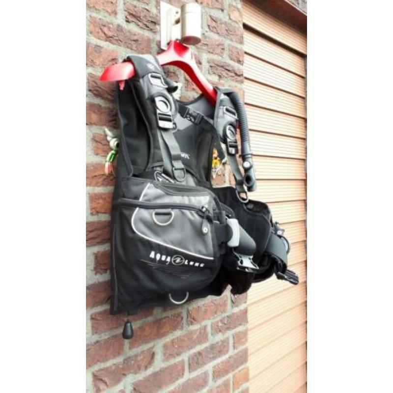 Aqualung Axiom trimvest BCD