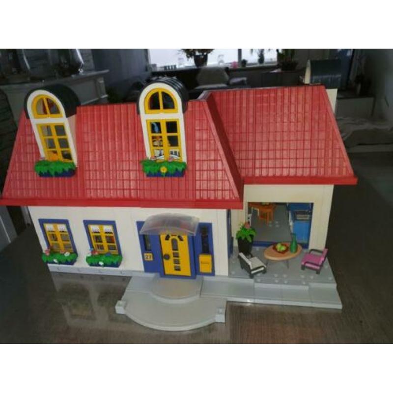 Zeer uitgebreid ingericht woonhuis playmobil veel extra.s