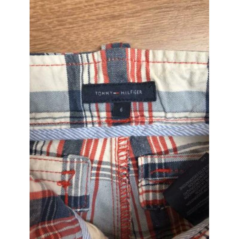 Tommy Hilfiger korte broek Maat 6 Maat 116 Nieuw