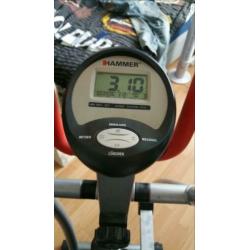 Tekoop aangeboden een crosstrainer van Hammer