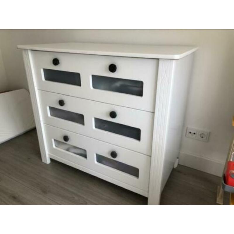 Witte kast + commode