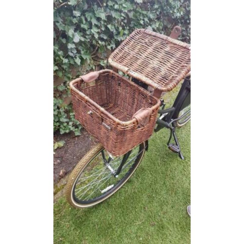 Keurige Popal 26 inch meisjesfiets incl mand