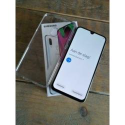 Samsung A40 wit