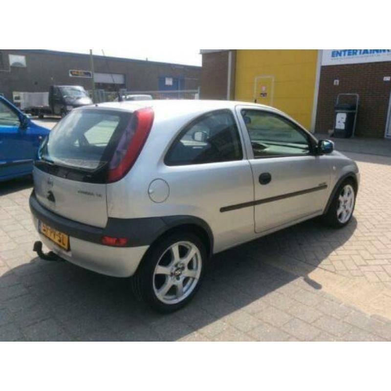 Opel Corsa 1.2-16V Comfort Easytronic
