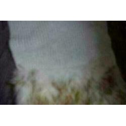 sjaal als nieuw cremekleur met fake fur uiteinden