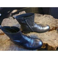 HIP LAARZEN maat 37