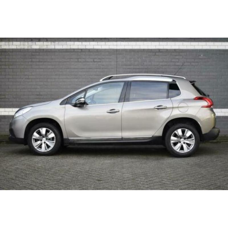 Peugeot 2008 1.2 110pk Allure / Navi / Pano / Clima