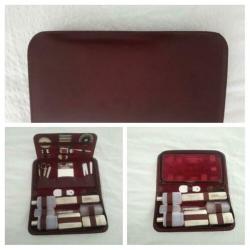 Vintage reis toiletset/toilettasjes/haarspelden/en meer????