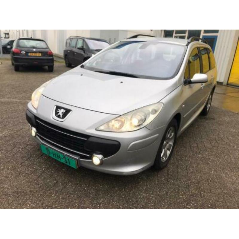 Peugeot 307 1.6hdi 66kw clima Navi pdc BPM km nap