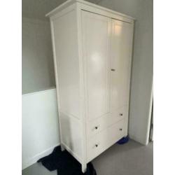 Hemnes kledingkast 2x