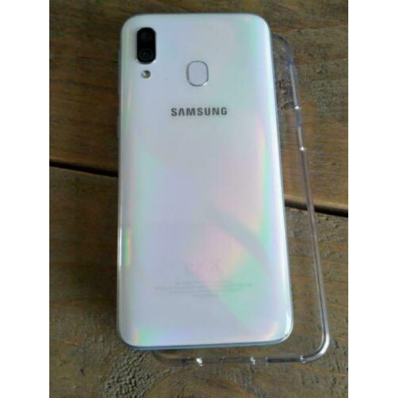 Samsung A40 wit