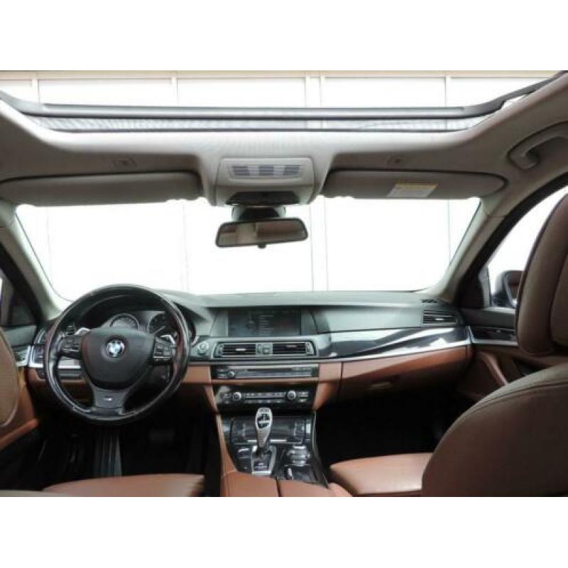 BMW 5 Serie Touring 520d Aut8 High Executive (m-sport,panoda