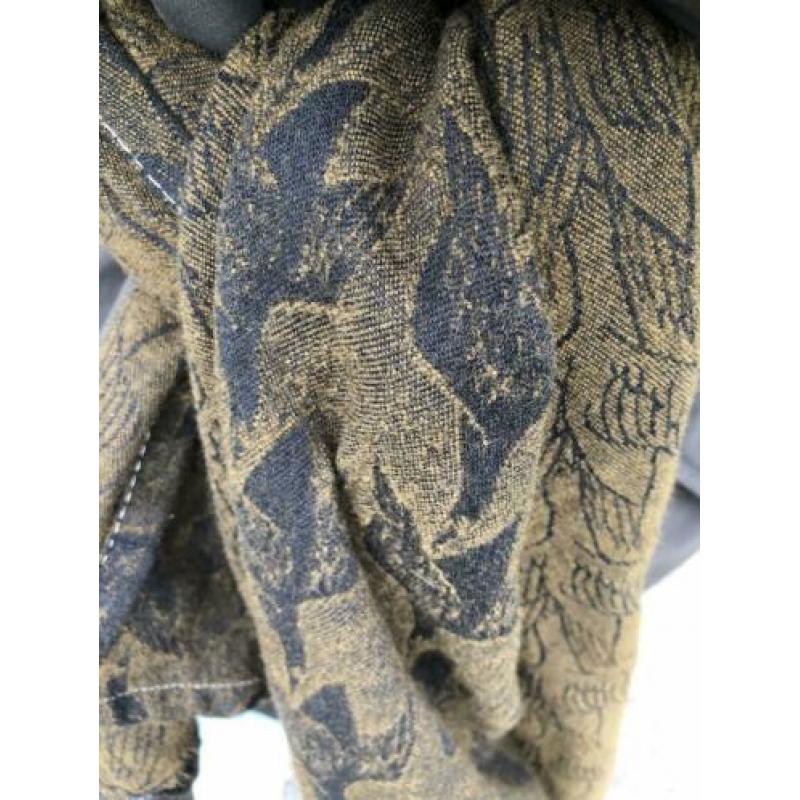 Artipoppe natural Two Birds dyed green and black maat 5