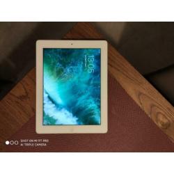 Gebruikte iPad 4 in goede staat zilver