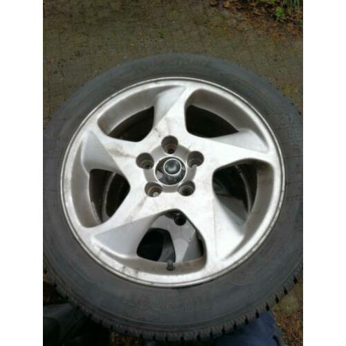 Volvo Perfo LM velgen 16 inch van een V70