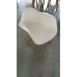 Eames RAR schommelstoel (imitatie)