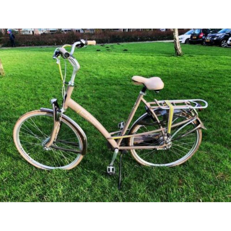 Zeer nette Batavus mambo damesfiets, 7 versnellingen, Slot