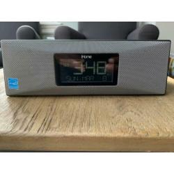 Wekkerradio iHome iP88 Dual-Dock iPod & iPhone Speaker