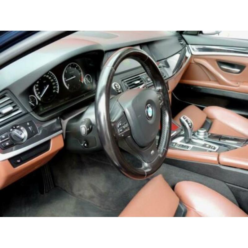 BMW 5 Serie Touring 520d Aut8 High Executive (m-sport,panoda